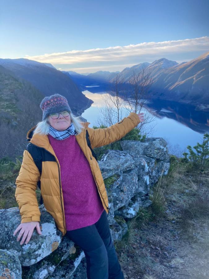 Line Pa Hauane1 Bed & Breakfast Volda Exterior foto