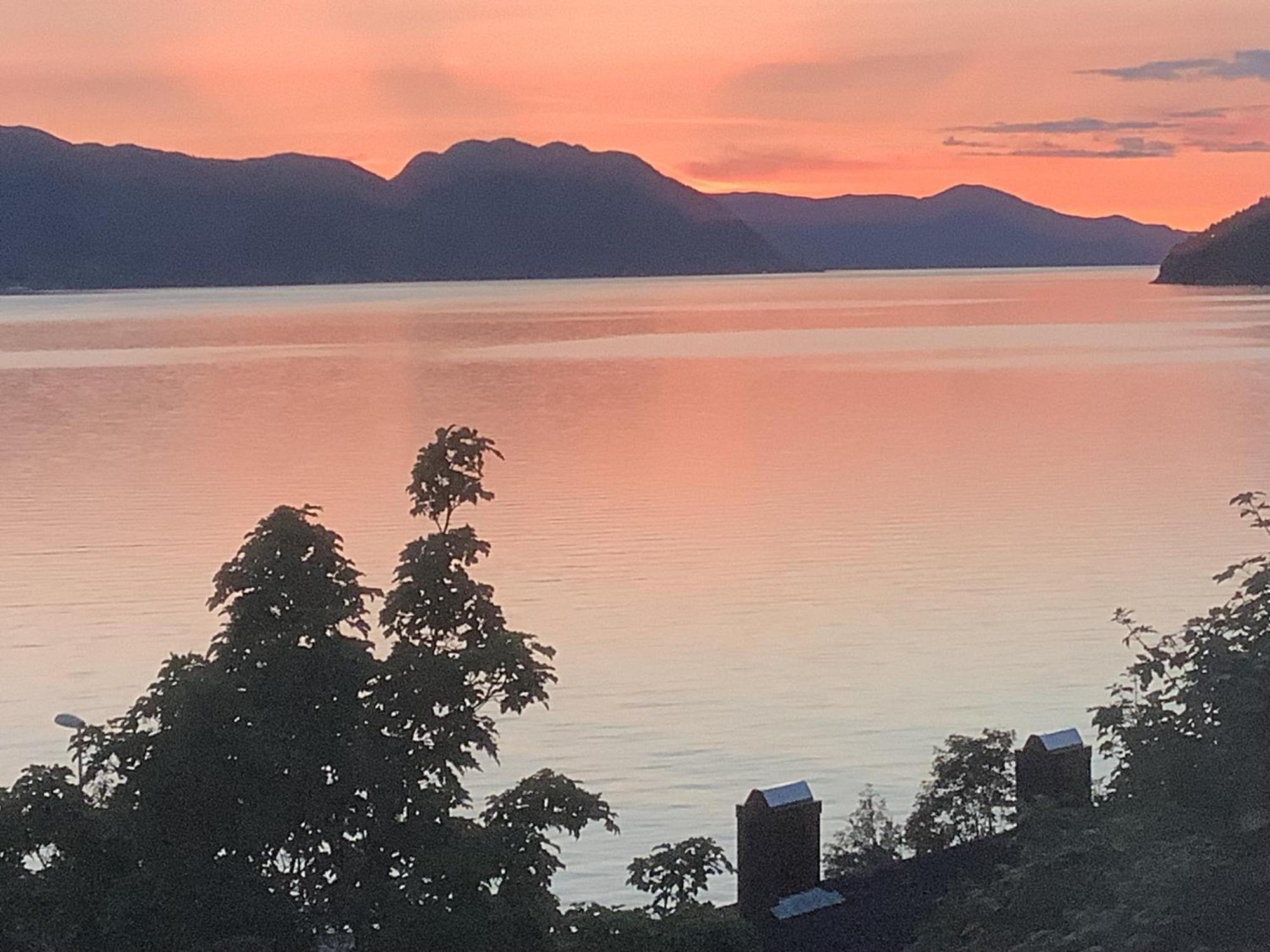 Line Pa Hauane1 Bed & Breakfast Volda Exterior foto